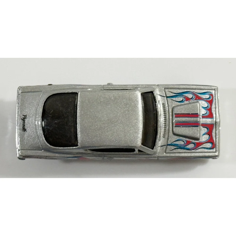 Hot Wheels Hemi Cuda Kids 1:64 Silver Red Blue Flames Muscle Car Diecast Toy